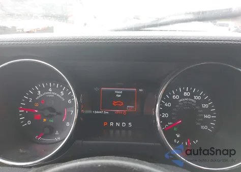 2016 Ford Mustang V6 z USA, uszkodzony, nr VIN 1FA6P8AM9G5292997